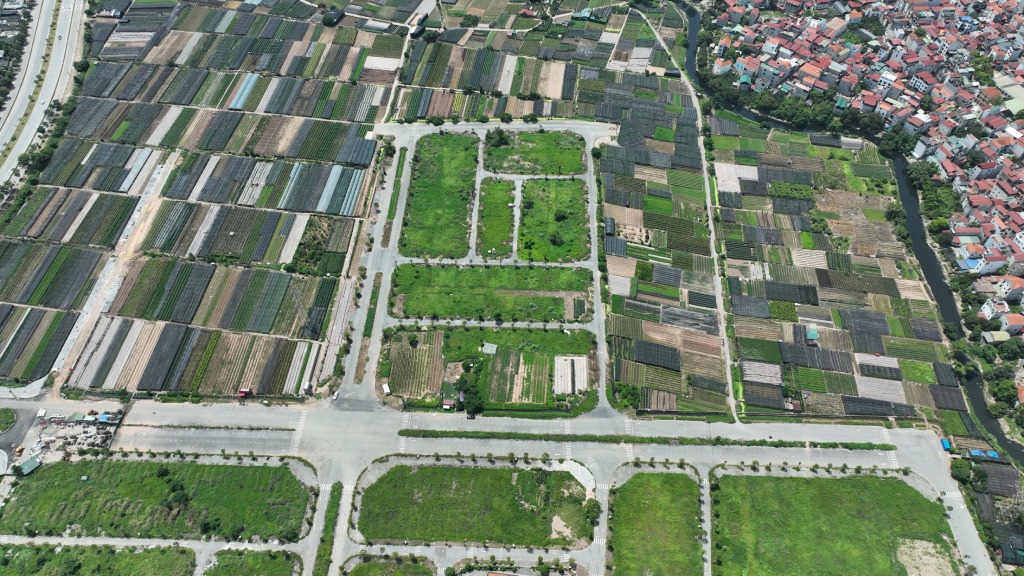 Phân khu DV12 khu đô thị Tây Tựu nổi bật với các cụm tiện ích quan trọng, nổi bật; đáp ứng được nhu cầu học tập, sinh hoạt và giải trí